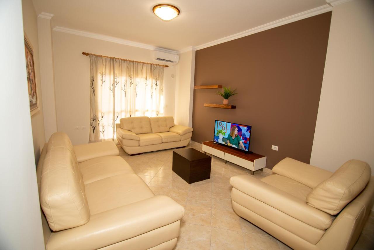 Ami Apartament Vlorë Exterior foto
