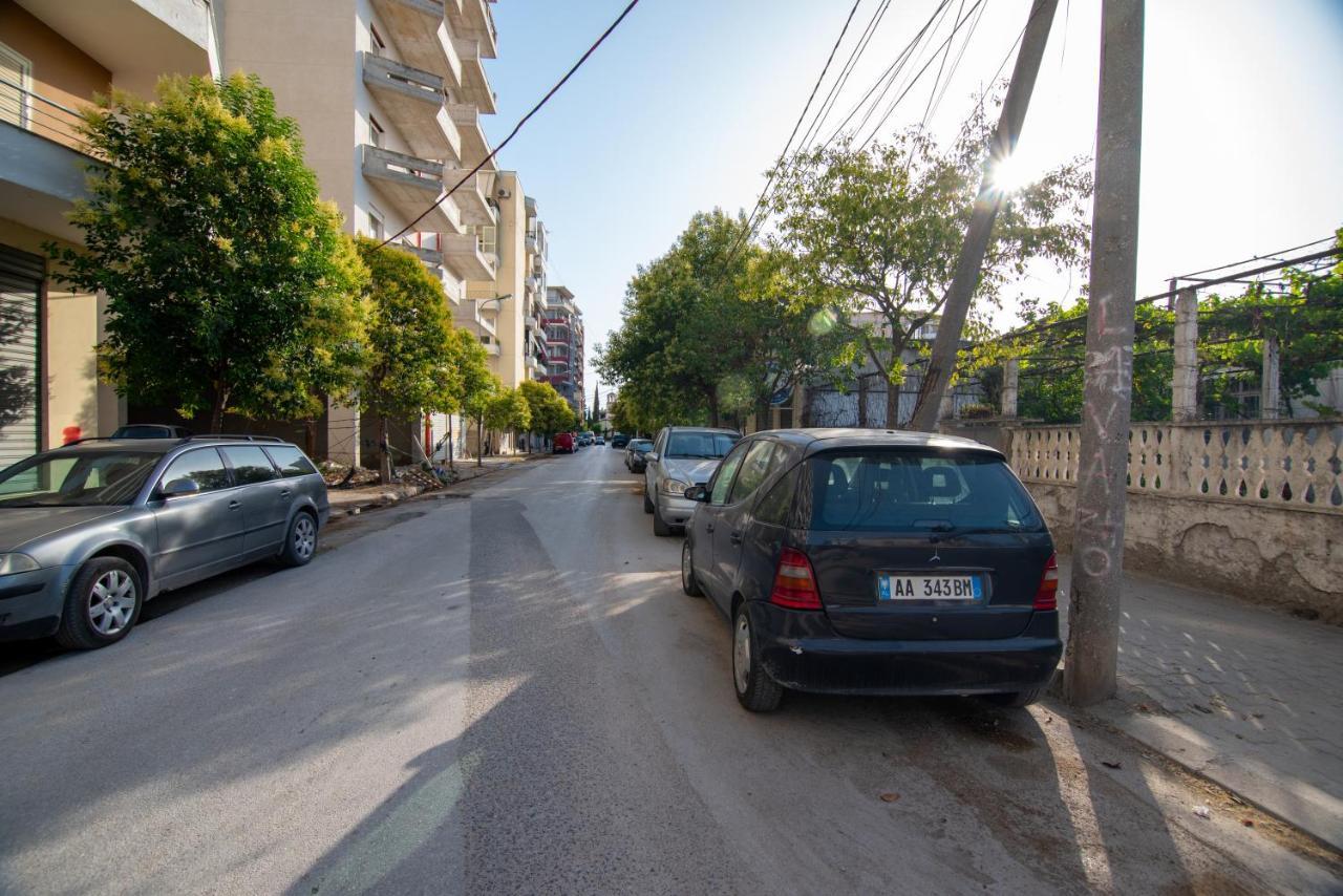 Ami Apartament Vlorë Exterior foto